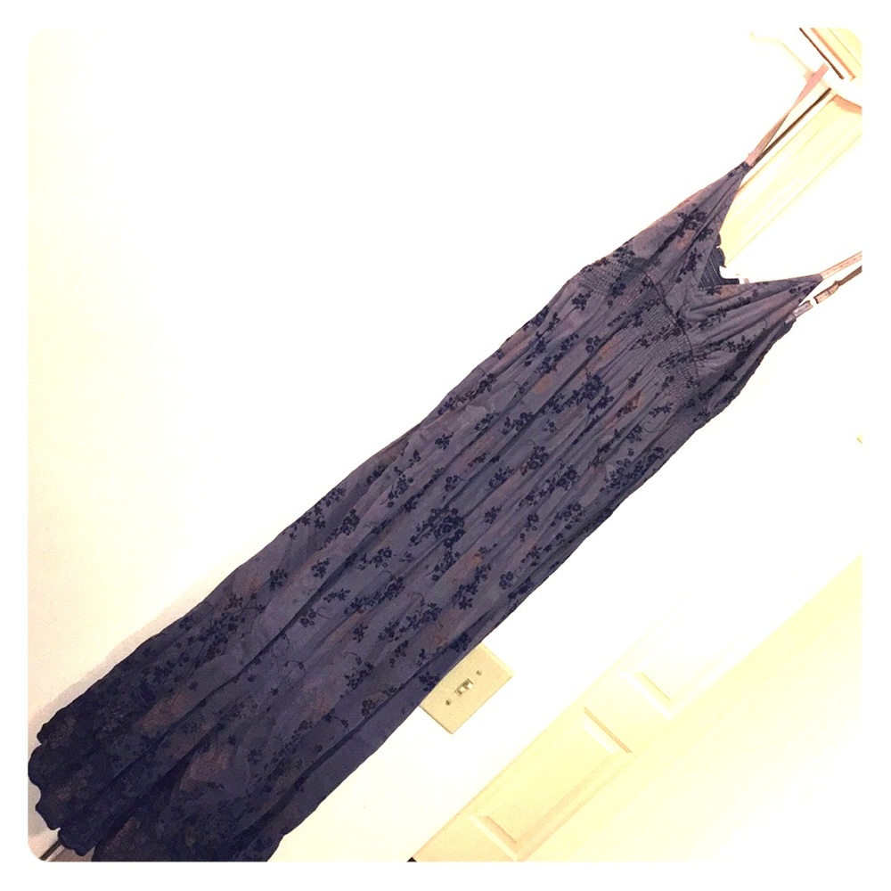 Dark Heart Maxi Dress - Large